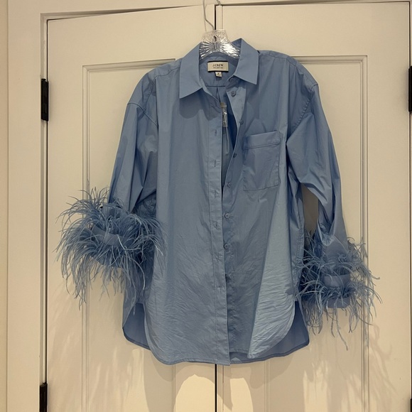 Button down - Picture 1 of 2